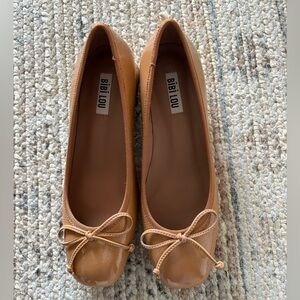 NWT Bibi Lou Ballet Flat Heels